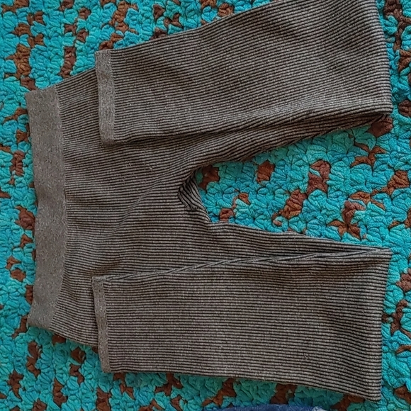 Leggings - Picture 2 of 3